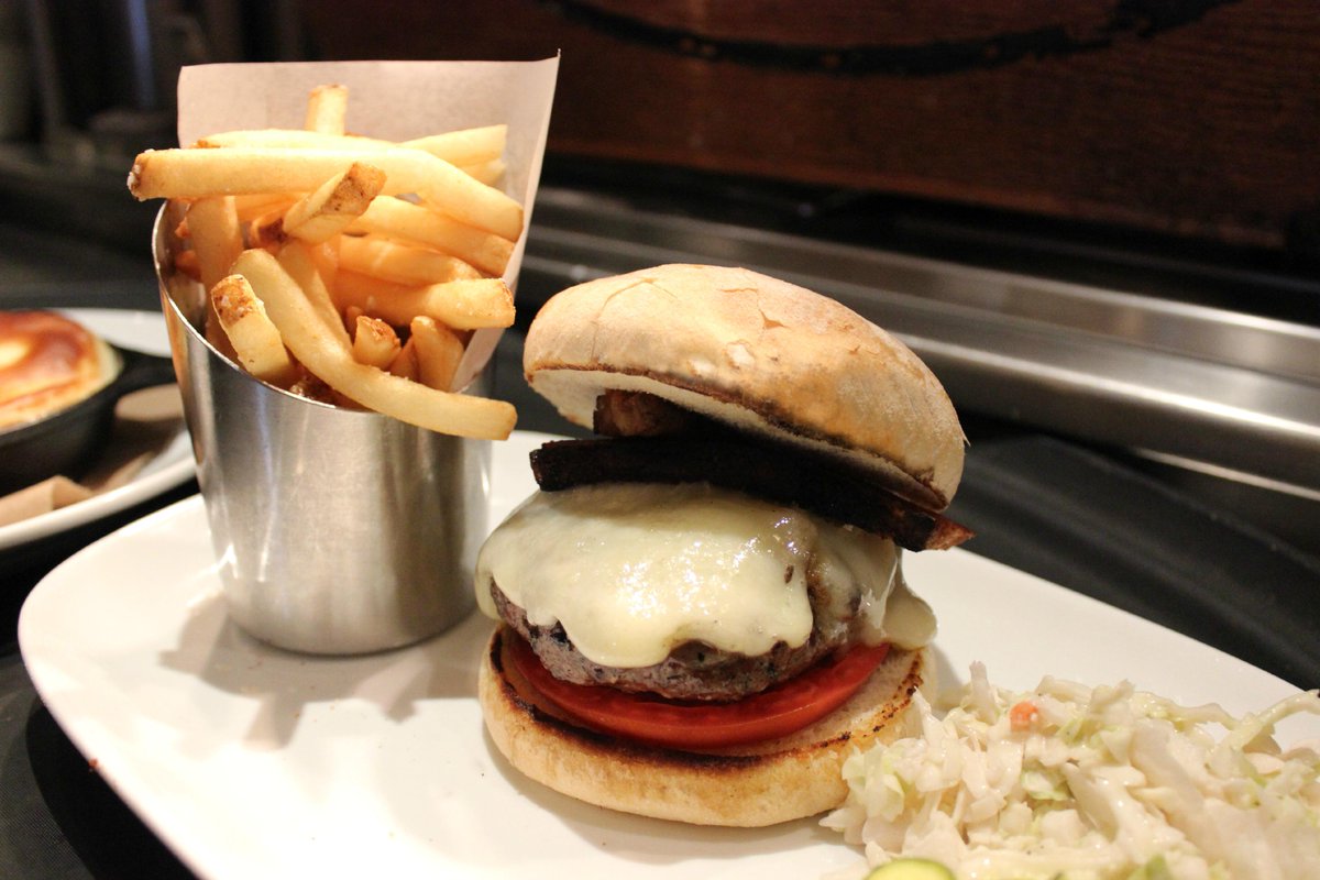 GibbetHillGrill's tweet photo. Thank you for including us in this #bestburger list @ThrillistBoston ! #grotonma #farmtofork http://t.co/dEbpNl2mzu http://t.co/bDsg7rsCfx