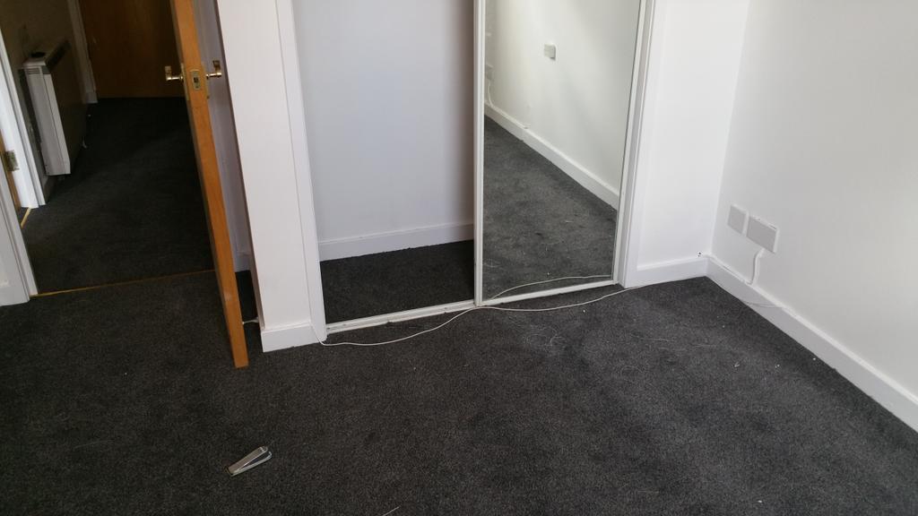 cescarpets's tweet photo. #carpet &amp; underlay @ £13.50 a sqm
#vinyl 
Get in touch today for a free quotation 
Cescarpetsandflooring@gmail.com http://t.co/tE5IjHBTTu