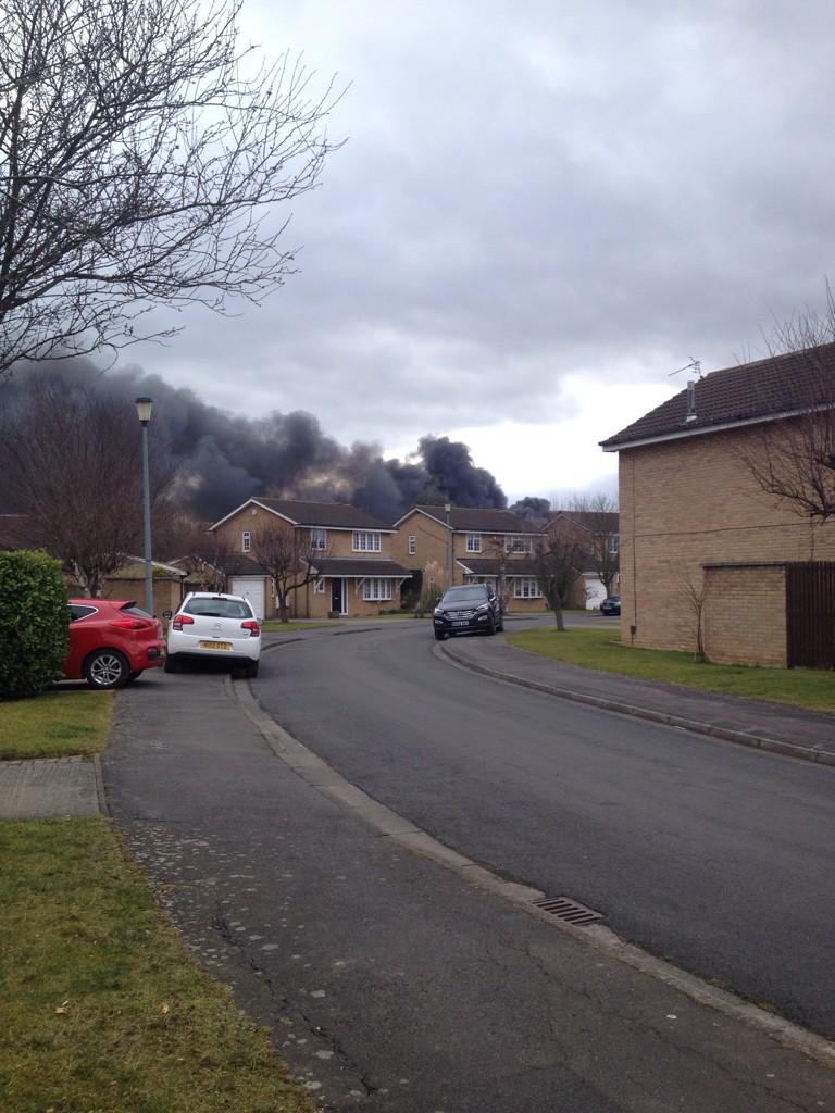 BumpetyB's tweet photo. Smoke is subsiding. http://t.co/R7y4AjMsAW