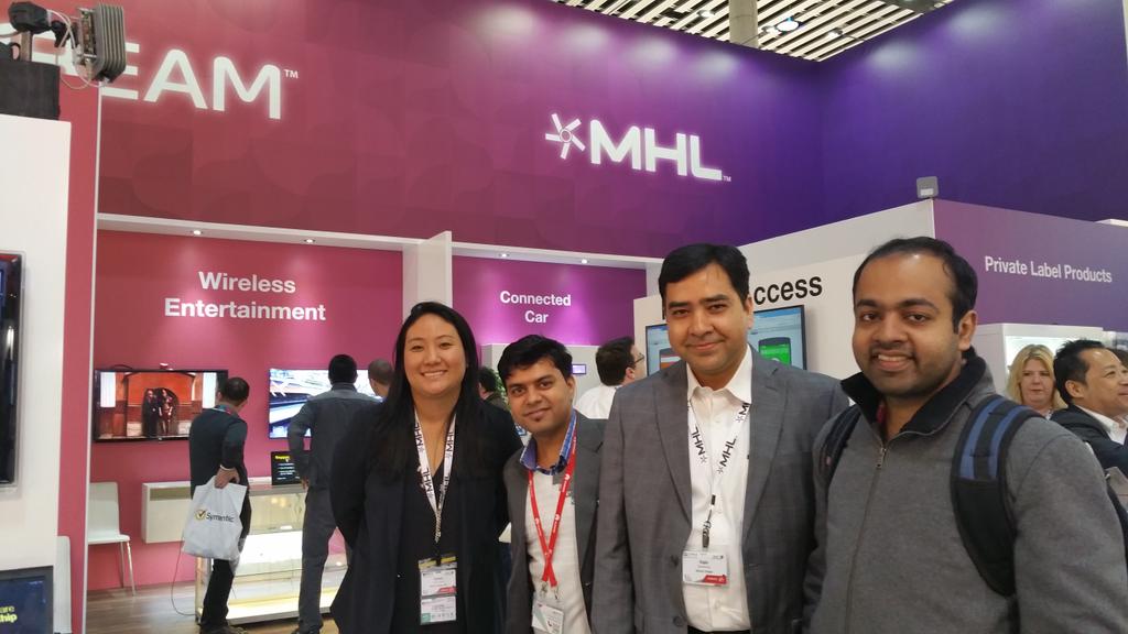 vipinsawhney's tweet photo. Awesome session on #MHL and #WirelessHD tech with @varunkrish and @abhishek at #MWC15 http://t.co/nYeQV82xUe