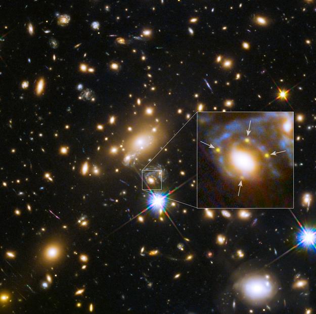 An explosive quartet - #Hubble sees supernova split into 4 images by Cosmic lens for 1st time ow.ly/JYYey