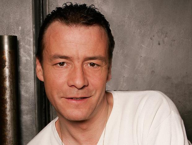 Telestarmag's tweet photo. Mort de #PascalBrunner : son dernier message bouleversant à Vincent Perrot -> http://t.co/gTkSPCTwDN http://t.co/tZternOXzX