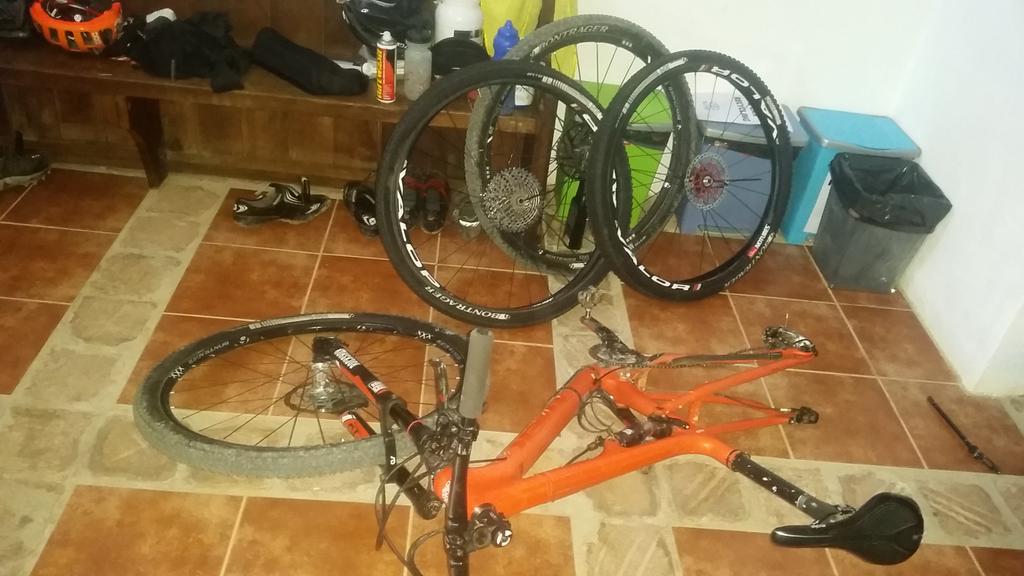 KerryMacPhee's tweet photo. Love getting my race wheels on the bike @JoWaltersTrust, they're awsome!! #StansValor #Zoom #Nice&amp;Light #UpFirstTime http://t.co/Hh84jgsAJe