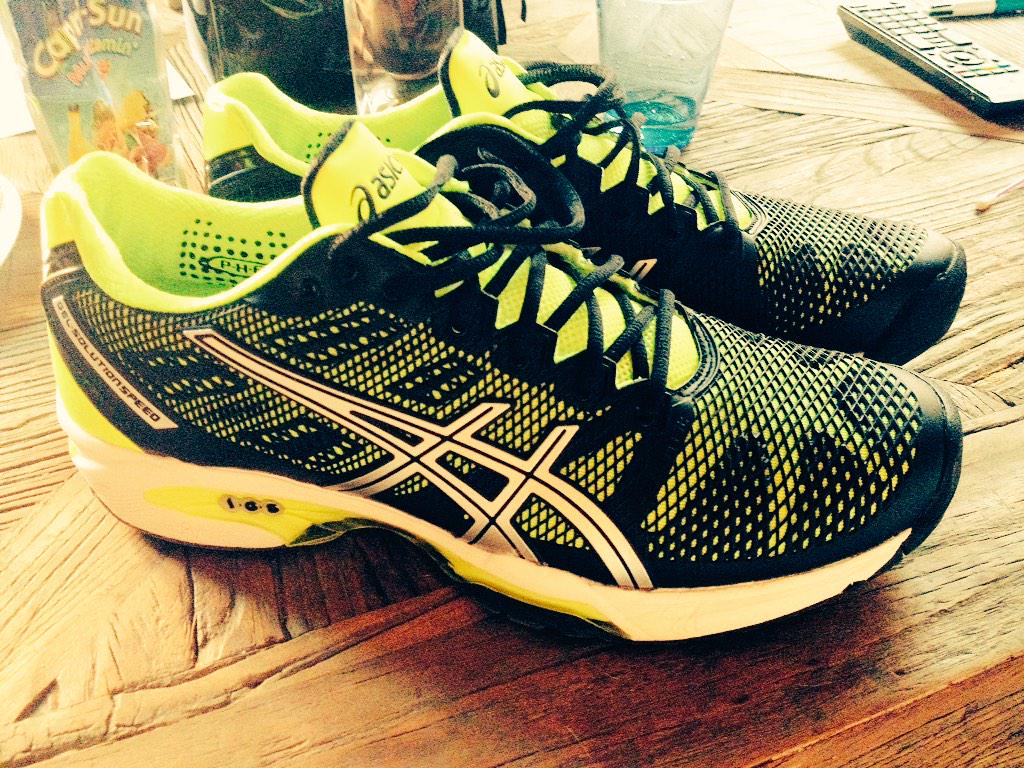 GuitouSzn's tweet photo. @ASICSFrance @Gael_Monfils Nouvelles paires d'Asics ! #FeelingExciting #BetterYourBest http://t.co/vsVyPdXuhP