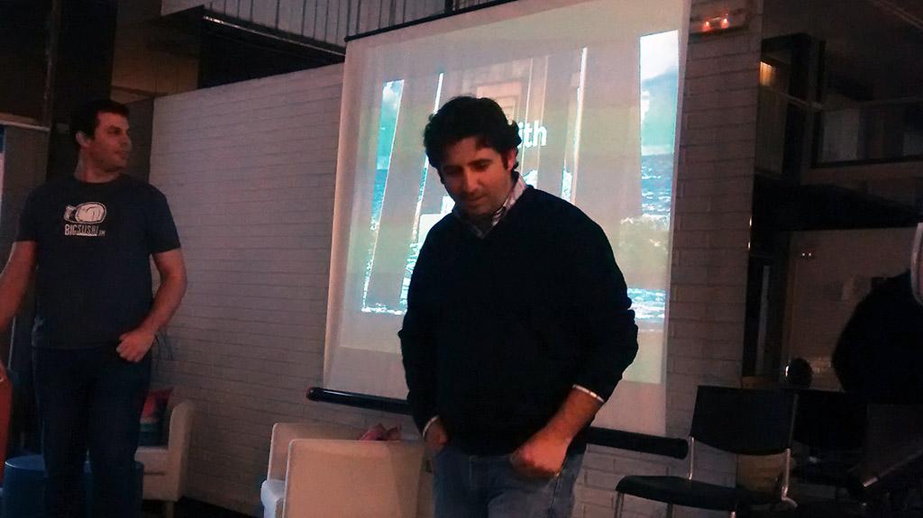 betabeersODB's tweet image. ¡Empezamos! @otikik abre fuego con ODD con Ruby #bbodb