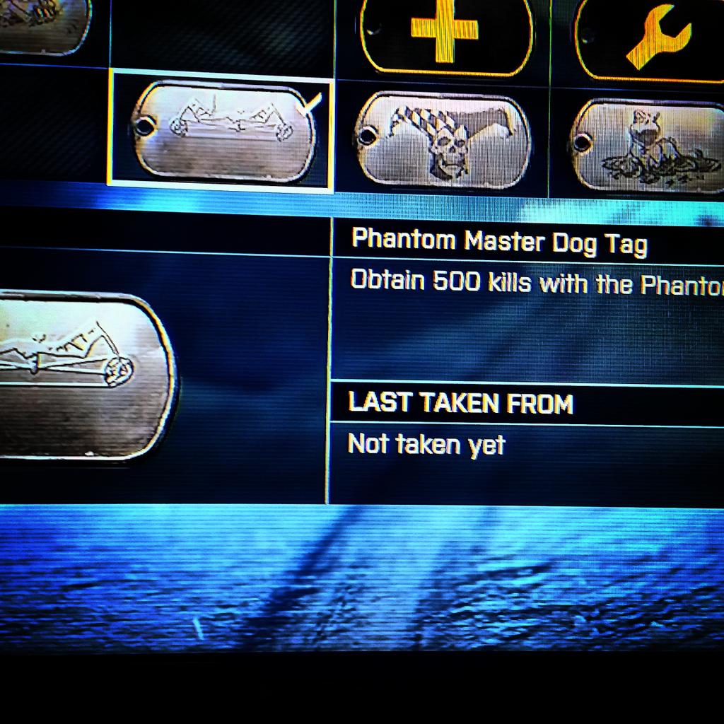 KrysisFPS's tweet photo. @NeebsOfficial @Thick44Official check it out guys 500 kills with the #PhantomBow #CanIBePromotedNow #NoBucketNeeded http://t.co/AFlNnFS4EY