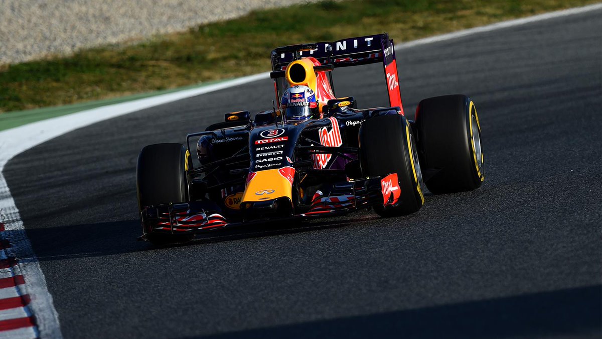 redbullracing's tweet photo. Colour in motion. The #RB11 in its 2015 race livery! #BackinColour http://t.co/MSlzwv0n1X