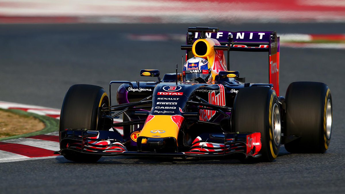 redbullracing's tweet photo. Colour in motion. The #RB11 in its 2015 race livery! #BackinColour http://t.co/MSlzwv0n1X