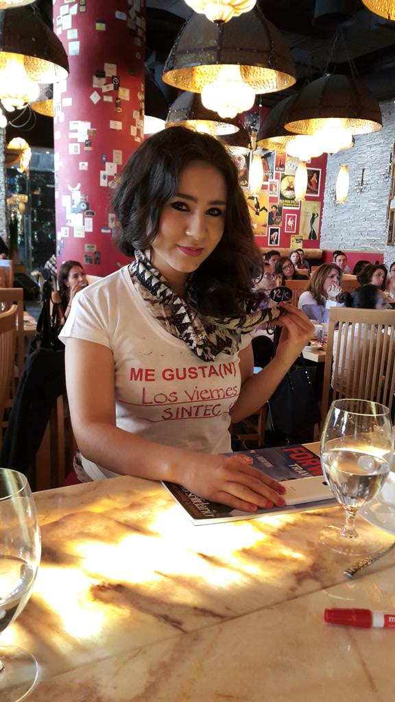 GPTW_Mexico's tweet photo. Karen Carbajal, coordinadora Mkt en @Sintec_ aprendiendo a difundir el #orgulloGPTW de pertenecer a #LasMejores2015 http://t.co/dwAA185nGN