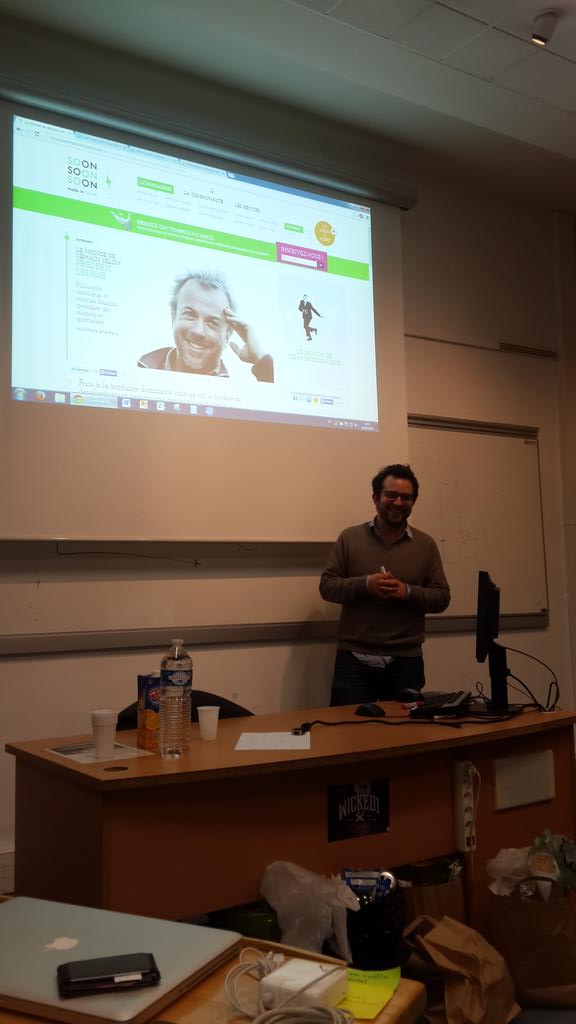AuPotier's tweet photo. Ganael Bascoul nous raconte son experience avec @soon_x3 - merci pour la presentation ! @ESCP_MSIE  @ESCPeurope http://t.co/BAewaR076R