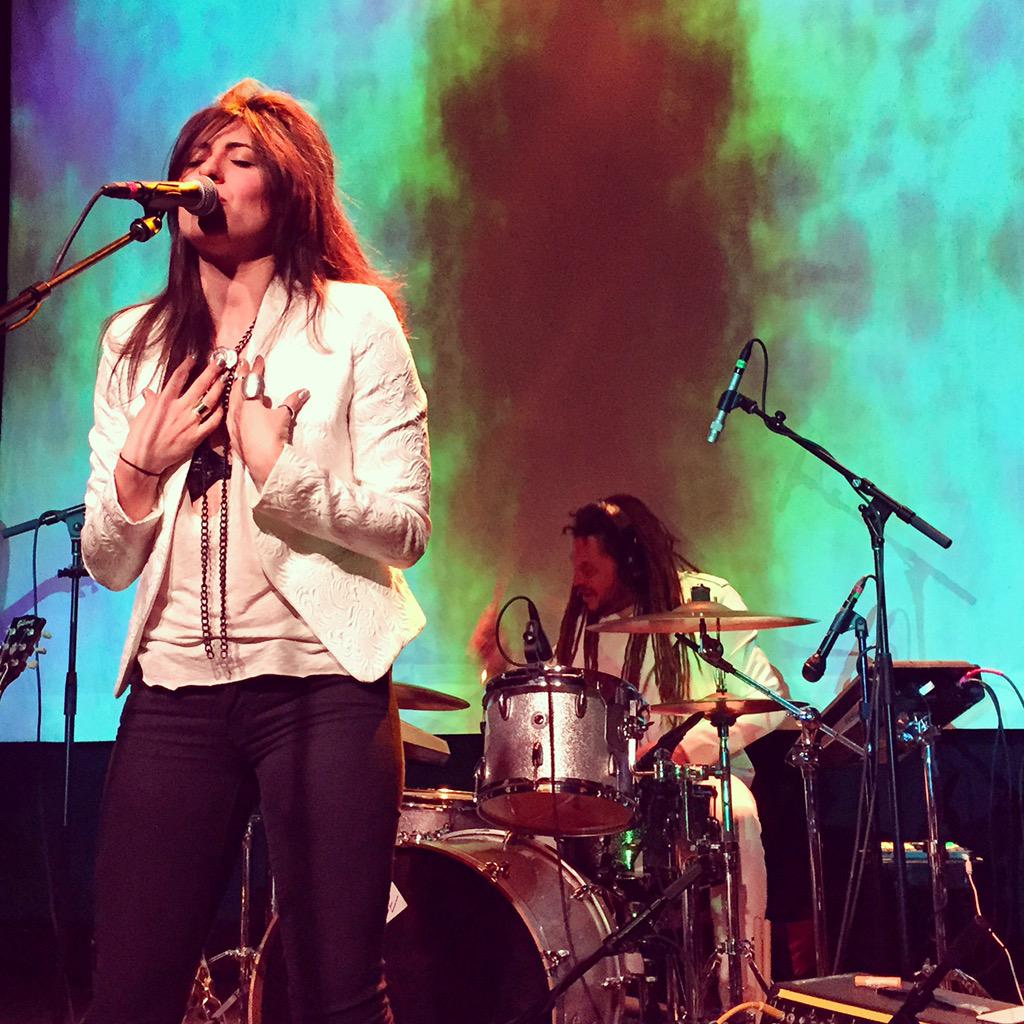 julia gulia tweet media