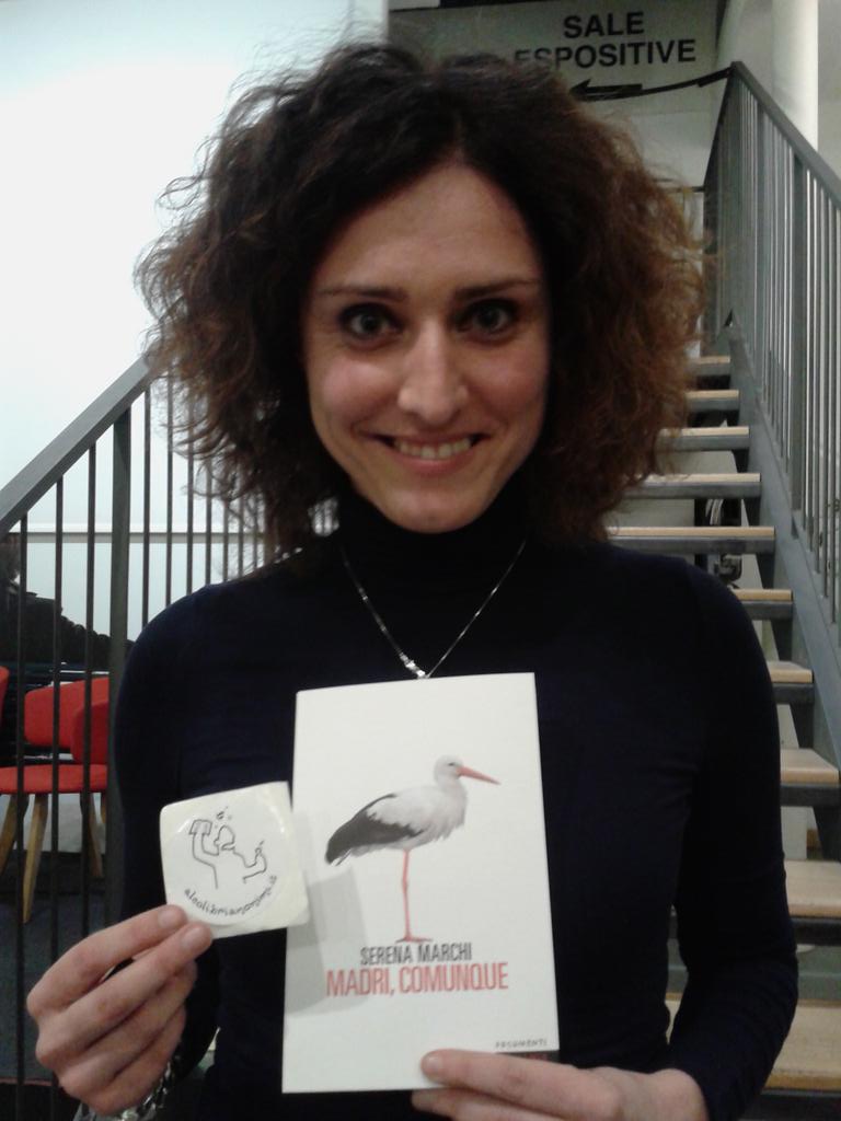 alcolibrianonim's tweet photo. La nostra #autrice @serenamarchi9 "Madri, comunque" @fandangoweb @FOSFOROpress #FandangoIncontro #alcolibrianonimi http://t.co/wwLt8AHNhK
