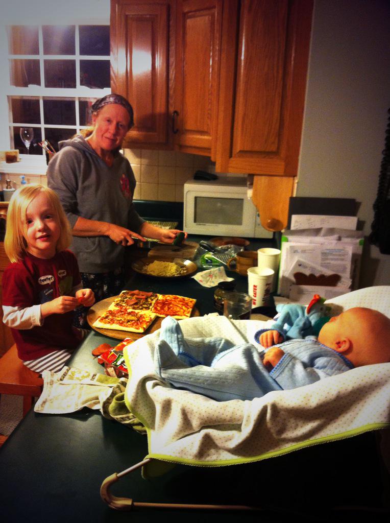 ramjamlove's tweet photo. Snow Day Pizza Party! #butlerfam http://t.co/52zI9jPrNL