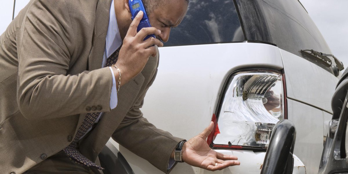 Carbuyizer's tweet image. #MichaelTraveny Bought #CarInsurance From Scene Of Crash Site: AG #SafeAutoInsurance... carbuying.trendolizer.com/2015/03/michae…