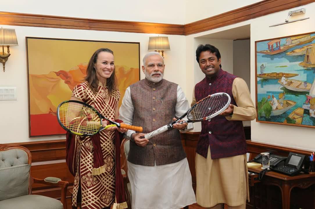 Pinkmodi's tweet image. got my new racket love it we gonna play some tennis at #pinkmodi2015 are u exite??11