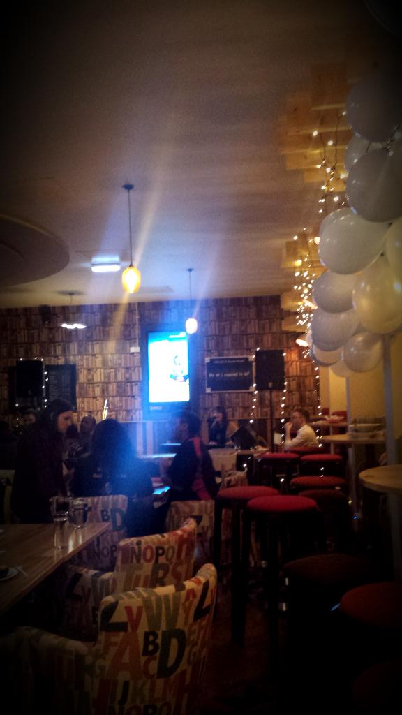 #JazzCake tonight in <a href="/salfordsu/">Salford SU</a> atmosphere kitchen come enjoy #Jazz music and free #cake #Eventsweek