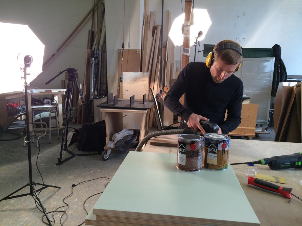 lacq_fluxaf's tweet photo. Day 1 filming craftsmen for our #Lacq promo movie! #Bsign #Rotterdam #Minimalmovie #carpentry http://t.co/DH3mQOIoiA