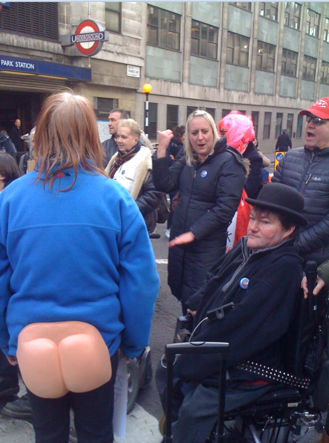 AnitaBellows12's tweet photo. Protest against Maximus #Maximarse #ScrapWCA
Too rude for words
@Dis_PPL_Protest @BobEllard1 http://t.co/ux3EZhqX49