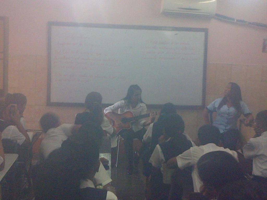 NucleoCalabozoR's tweet photo. SOLISTA DE GUITARRA 
CASA HOGAR ARTURO CELESTINO ÁLVAREZ 
6TO 
#elsistemacumple40 
@SistemaGuarico @elsistema http://t.co/pZzdz1UPUj