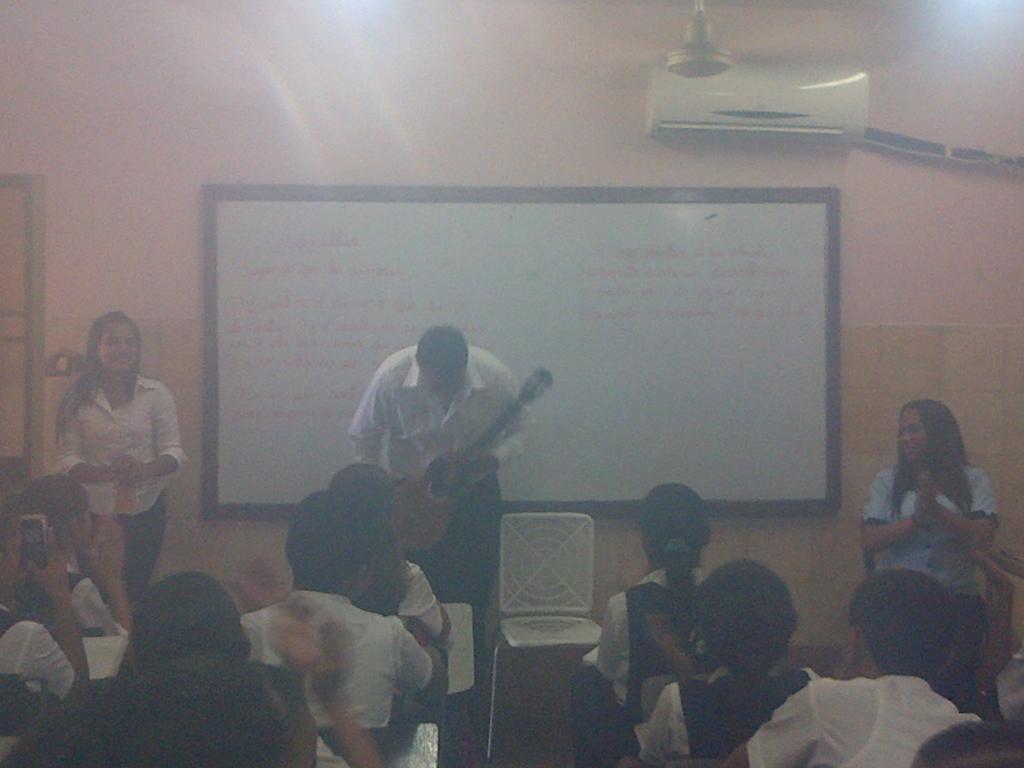 NucleoCalabozoR's tweet photo. Solista de cuatro 
CASA HOGAR ARTURO CELESTINO ÁLVAREZ 
6TO B
#elsistemacumple40 
@SistemaGuarico @elsistema http://t.co/HYy0P08TCt