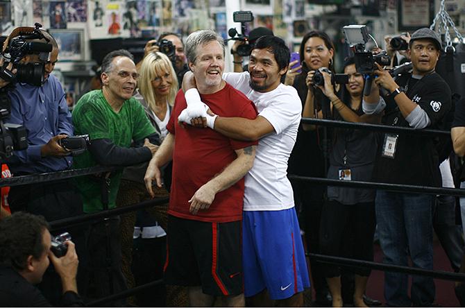Happy 55th birthday to the one and only Freddie  Roach! Congratulations 