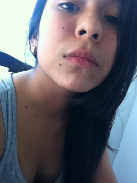 Maariajmr's tweet photo. Nos les pasa que tienen mas lunares que vida¿¿¿??? http://t.co/3PL9vaicTh