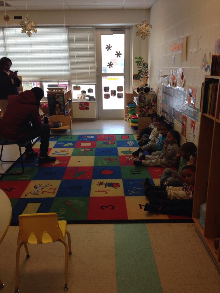 hirzel51's tweet photo. Spreading Love For Good #easttech #SL4G @kevinlove http://t.co/FnpdtzXHYA