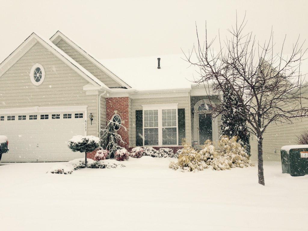 jennsfizz's tweet photo. Fredericksburg 4 inches http://t.co/sNlFJC4QI5