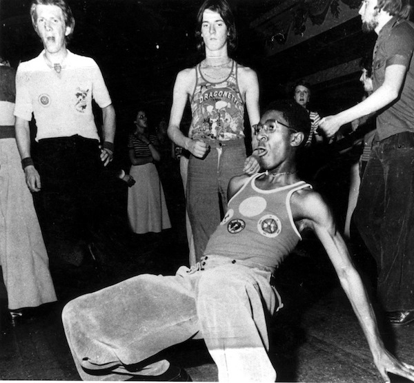 MJNew4's tweet photo. #Nowplaying on Instrumental Voices Radio @WKNH Northern Soul 4-6pm. Stream at http://t.co/HCtLvsjt75 http://t.co/HUuxQRz8mb