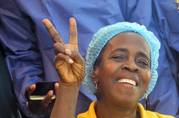 BuzzFeedNews's tweet photo. Last Ebola Patient In Liberia Is Discharged From Treatment Facility http://t.co/9hjHhlcUlE http://t.co/dkAiPkaAzY