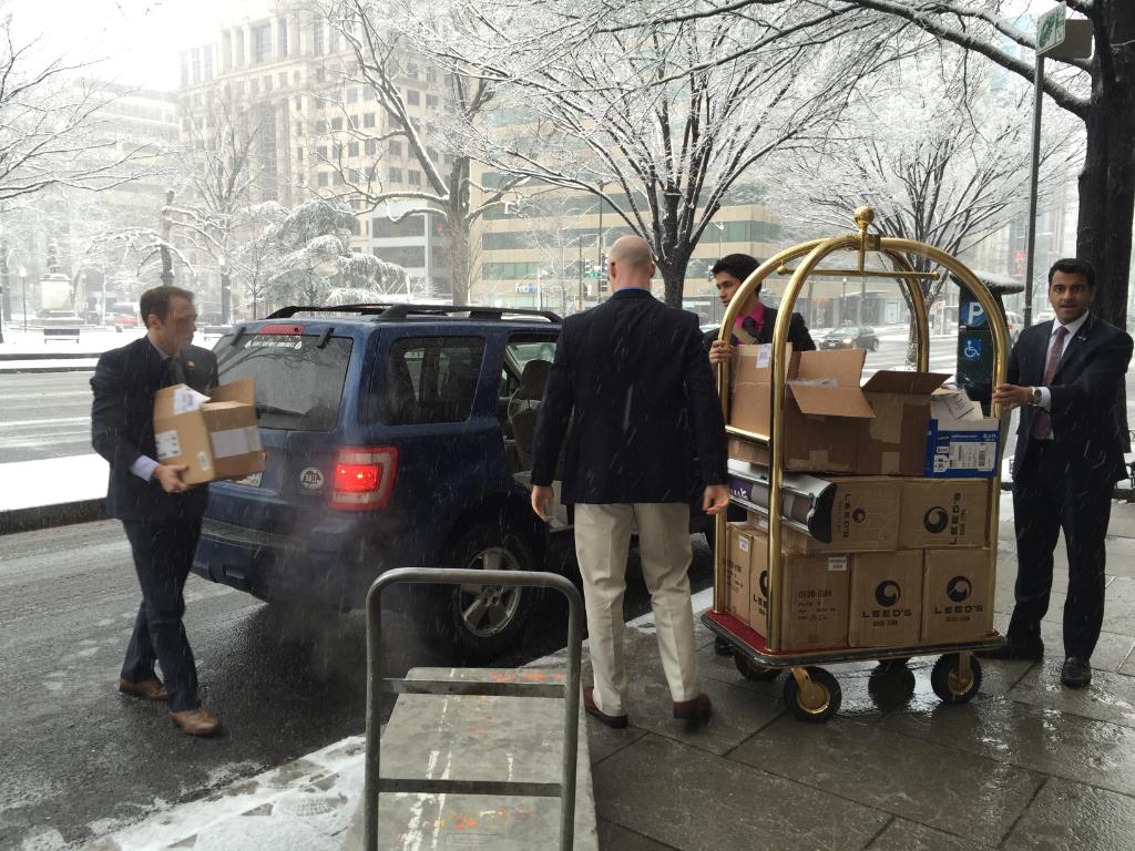 AMAmedstudents's tweet photo. GC preparing for Advocacy Day (aka #AMASnowDay)! No days off in efforts to #SaveGME. http://t.co/DEwROVKhaT #AMAction http://t.co/rkXlmH52Rz