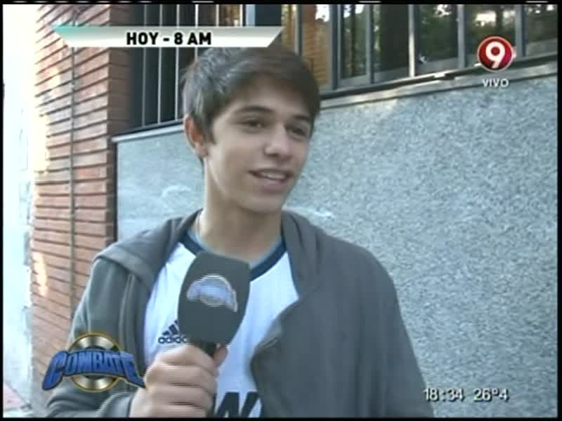Combatearg_3's tweet photo. Acompañamos a Gonzalo a rendir Educación Física ► http://t.co/sMRHJYBDnr http://t.co/Zj4ICHrKfq