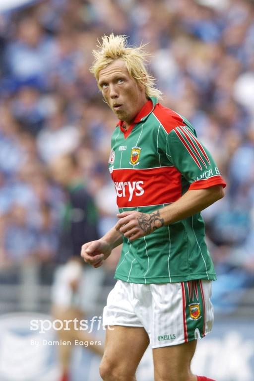 sportsfile's tweet photo. #ThrowbackThursday to 2006 &amp; an unconventional icon of the #GAA with a left peg like no other! #McDanger #Legend http://t.co/O4x3PcQ5HQ