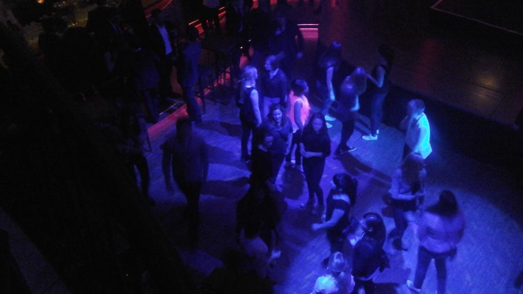 Tag 2 der #WI2015. Das Alando Palais hat zum Partymodus gewechselt. What happens in Osnabrück, stays in Osnabrück! :)