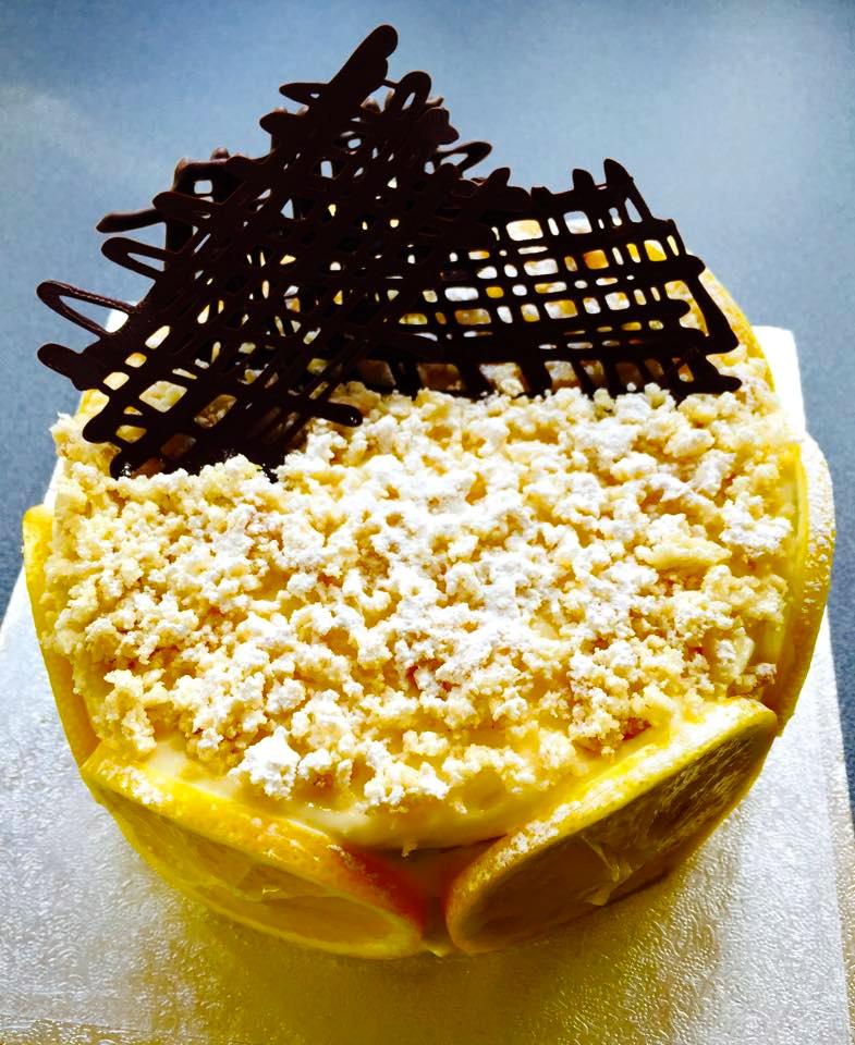 DemiPastisser5's tweet photo. Mimosa Cake (lemon cake) http://t.co/tEdCQNKoxb
