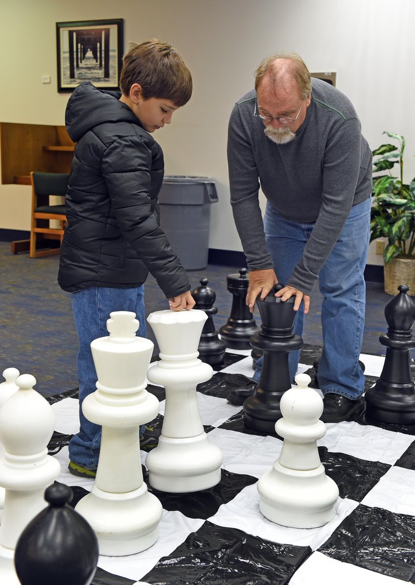 TAMUCCLibrary's tweet image. Fancy a game? On Friday there&apos;s chess in the Mary and Jeff Bell Library 8:00 - 5:00pm. #TAMUCCLibrary #GiantChess