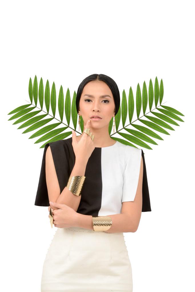 TODAY! <a href="/suci_dani91/">Suci Dani</a> akan tampil di <a href="/dahsyatmusik/">dahSyat</a> <a href="/dahsyatmusik_/">dahSyat RCTI</a> pk 07.15 WIB! nonton ya! <a href="/VitaRamona/">Vitalia Ramona</a> <a href="/kakaani/">Rani Chairul</a>