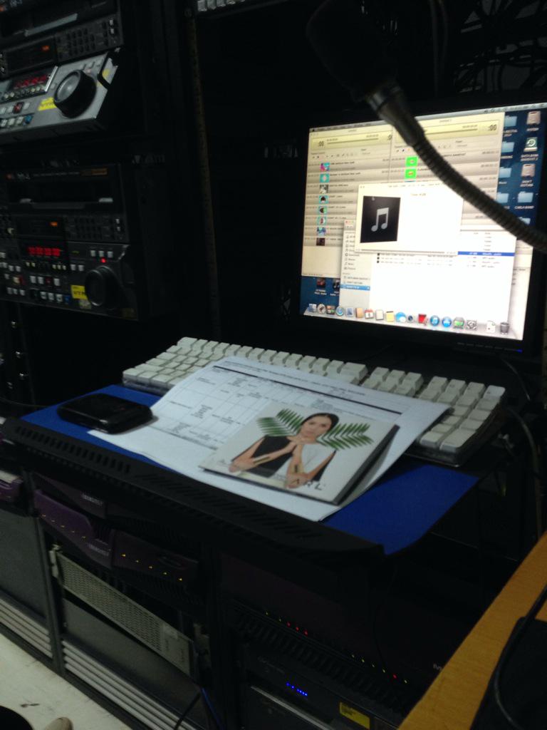 Cek sound! <a href="/suci_dani91/">Suci Dani</a> <a href="/ARLbyHardware/">ARL by HARDWARE Bintaro</a> <a href="/dahSyatMusik_/">dahSyat RCTI</a> <a href="/dahSyatMusik/">dahSyat</a>