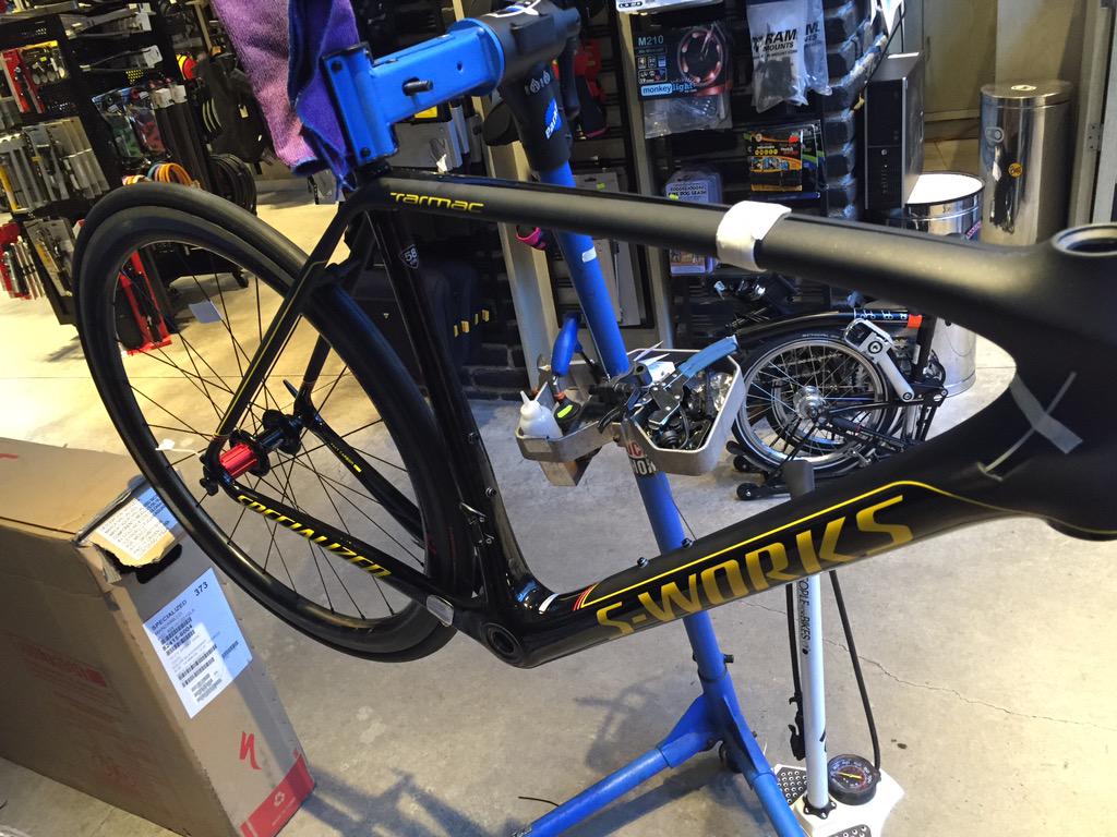 PFBmexico's tweet photo. Alguien se va a divertir mucho muy pronto. #sworks #Tarmac #iamspecialized #riderfirst http://t.co/qwshiL3JLh