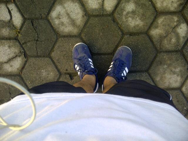 Lari2 pagi biar badan sehat :D