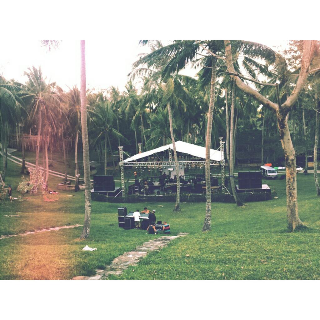 dessajimenez's tweet image. #soundcheckmode and #setupmode for #Malasimbo2015 #latepost