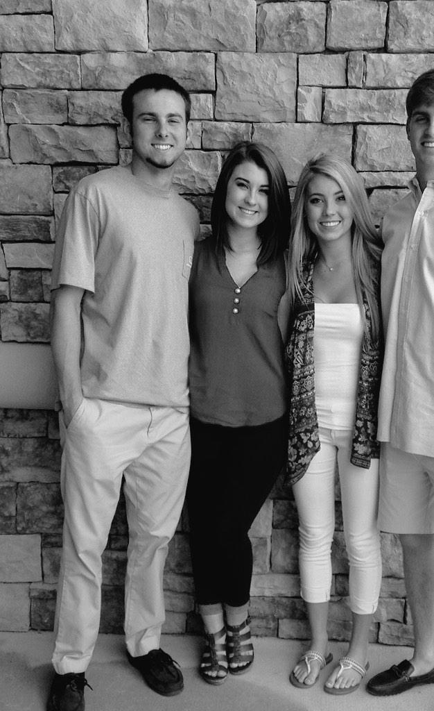 kirstenredding's tweet image. Happppppy 1 year to my favorites!! Glad you two are so happy💕💕 #handplacement