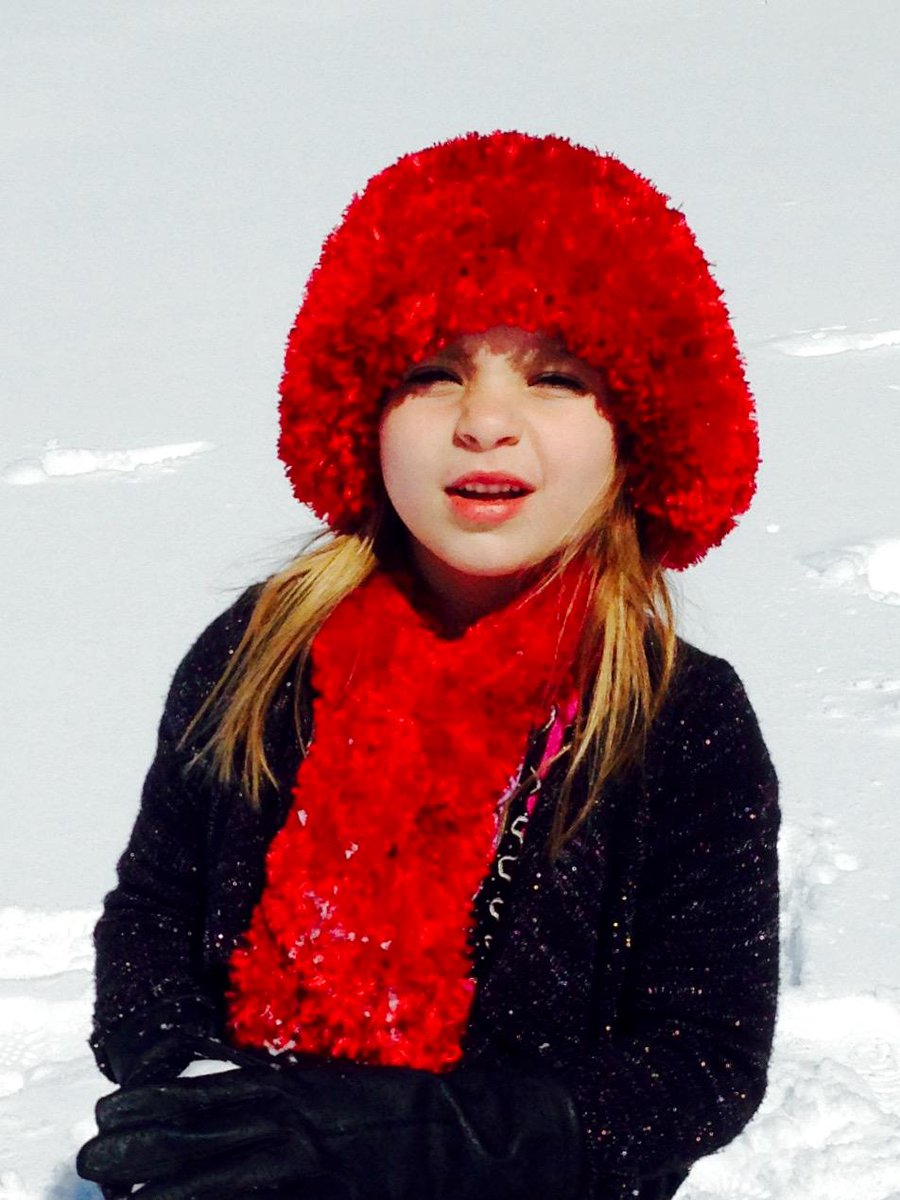 ksfryar's tweet photo. Our little snow angel!! http://t.co/tRZYIm37Zb