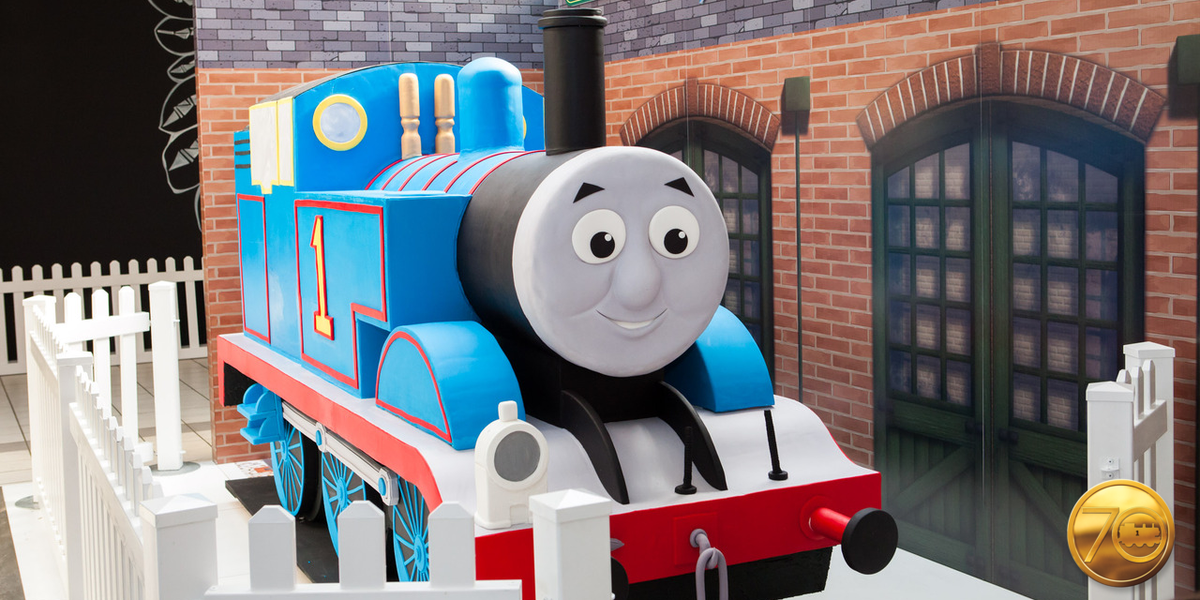 ThomasFriends's tweet photo. Talk about a Sweet Steamie! Australia is celebrating Thomas' 70th with a GIANT Thomas cake! #ThomasForever http://t.co/Z4VHMItxUt