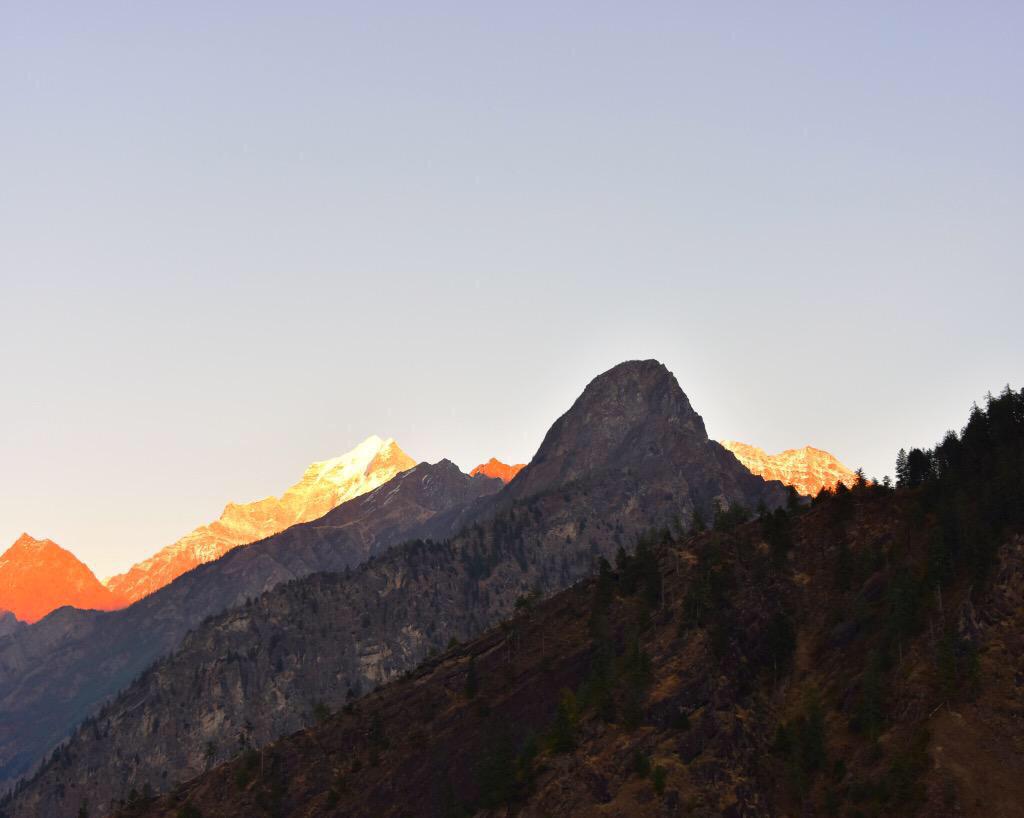 BestCanonPics's tweet photo. SHADES OF THE HIMALAYAS | Photo by @almra | Tag your best photos with #BestCanonPics to be featured! http://t.co/kTgGQ0xeGz