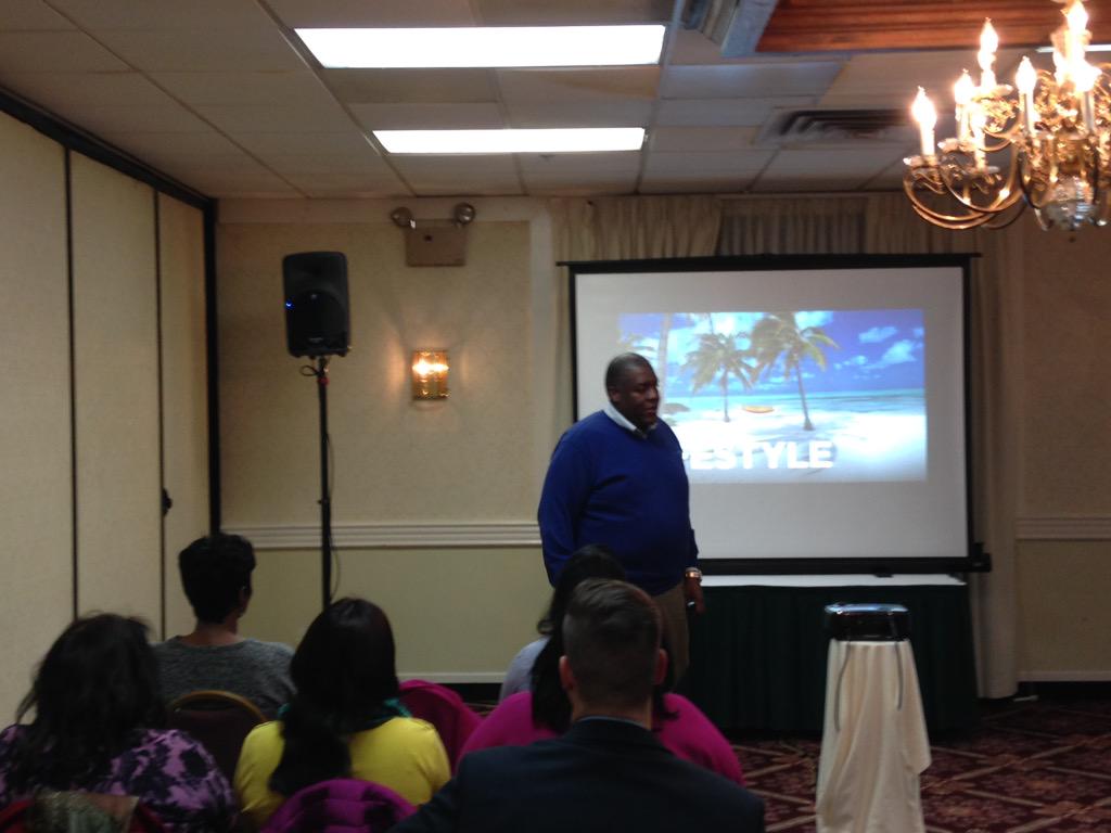 RollandcCraig's tweet image. @hmorrowjr rocking the plan at the Ridge tonight #growthsolveseverything