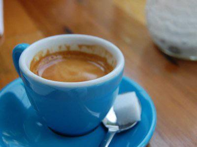 collarcoldbrew's tweet photo. Scientists find drinking #coffee is associated with clearer arteries

 http://t.co/knVYTHr20J http://t.co/J6ZOwhPZPc