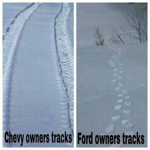 boogerfide's tweet photo. Got to love a Chevy http://t.co/ufIlXDEqbA