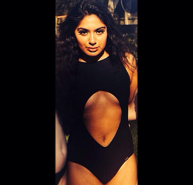 PaTiiTT's tweet photo. MAYO Bathing suit shoot  👙 http://t.co/iAEKz5TE71