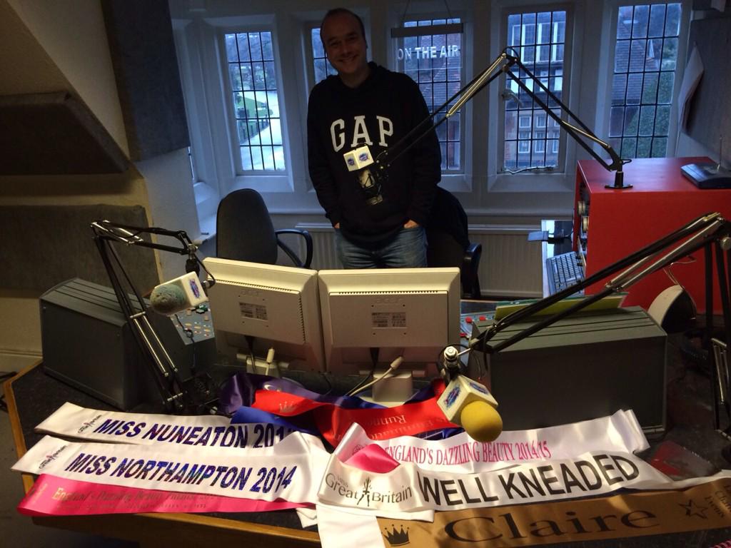 UKsDazzBeauty's tweet image. Our beautiful Claire @PrincessEdge England's Dazzling Beauty was on radio recently!! amazing! Interview coming today!